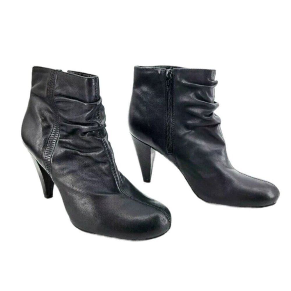 Arturo Chiang Black Leather Ankle Boots Ruched Detailing Side Zipper Size 8M